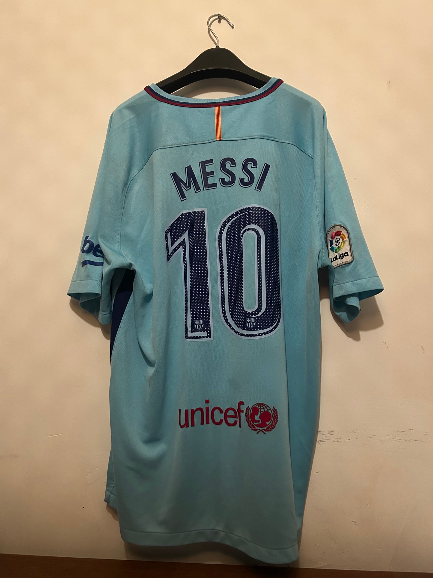 Messi No10 - Barcelona 17/18 Away (XL) 8/10