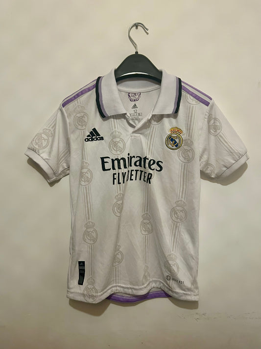 Real Madrid 22/23 Home Jersey (12 kids) 10/10